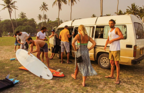 digtal nomads on a surf trip