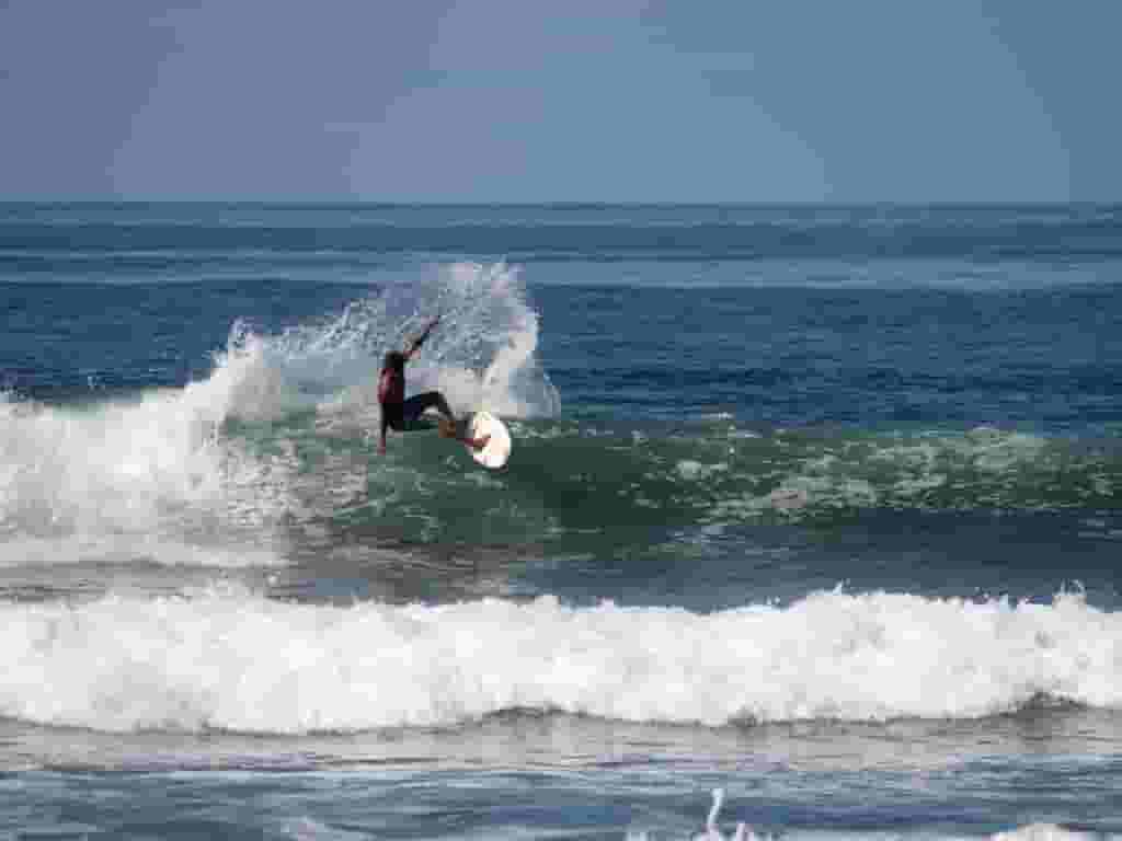 Waves are great in Playa Hermosa!