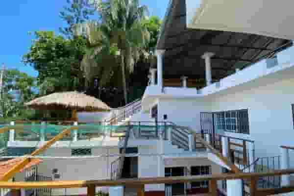Coliving and Coworking by the Surf