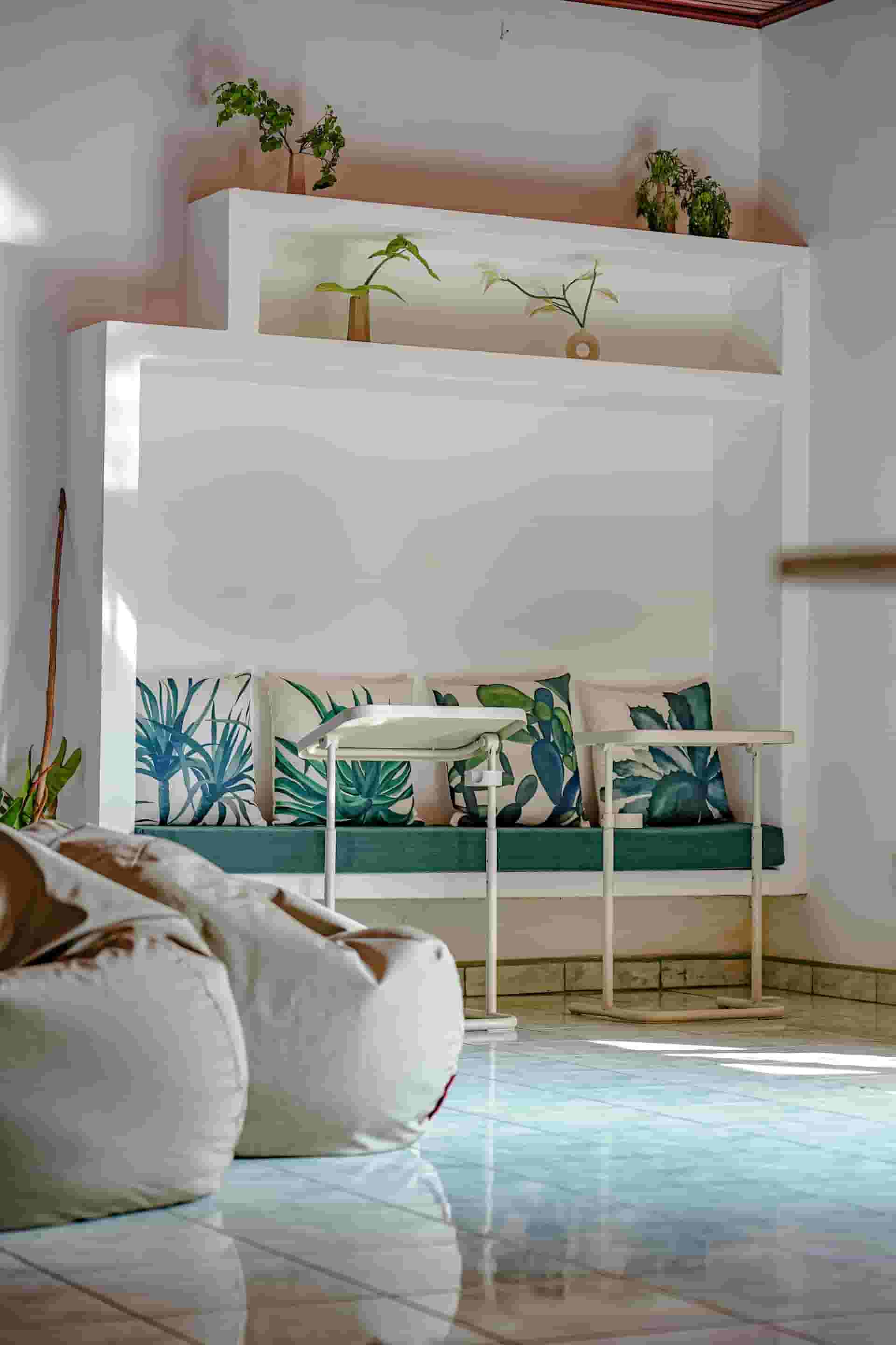 Coliving and Coworking by the Surf