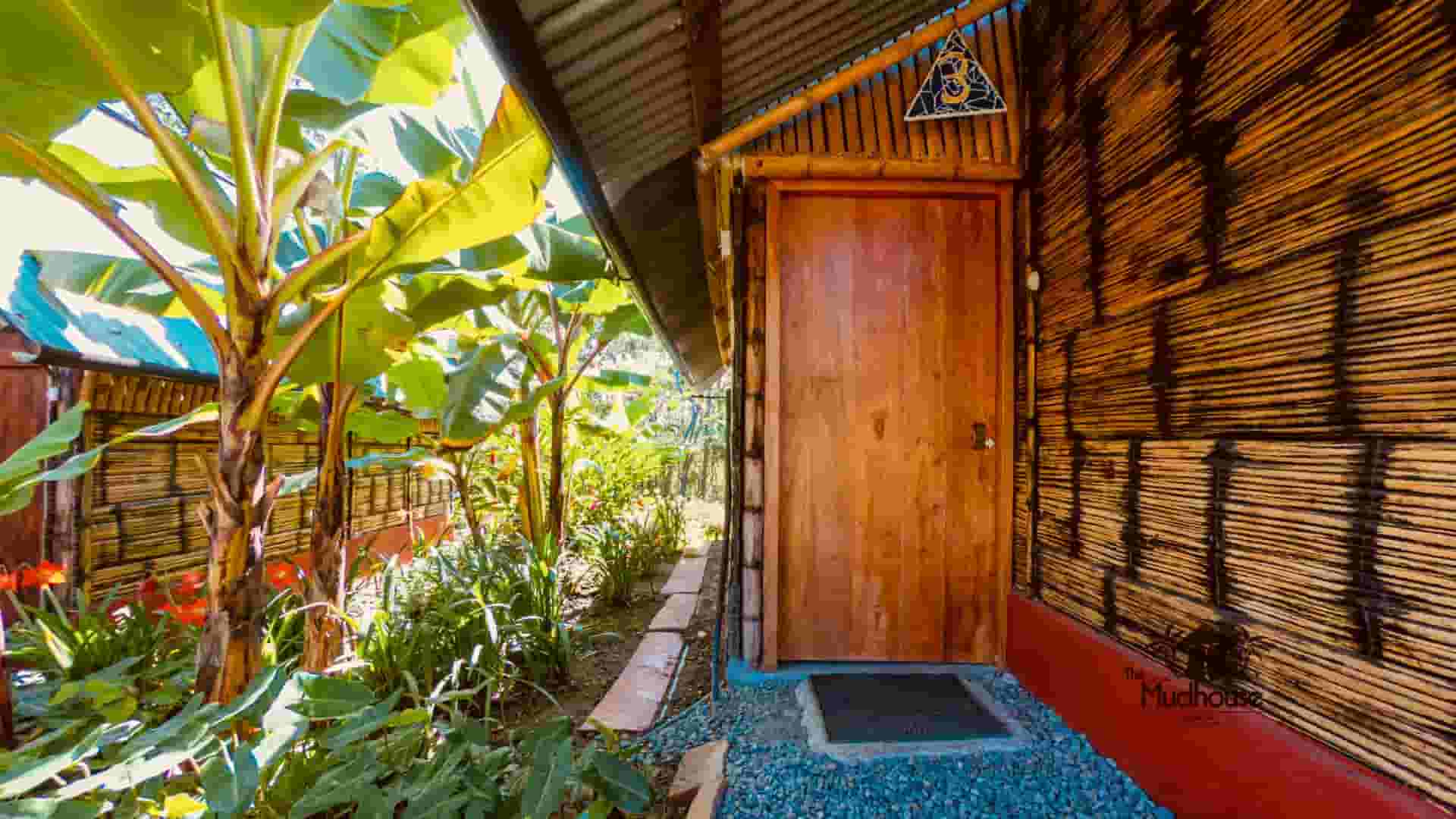 Coliving and Coworking by the Surf