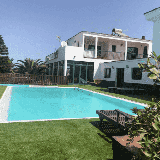 huge swiimming pool