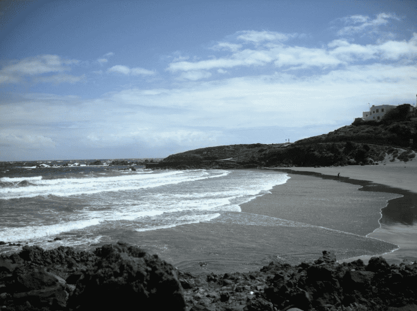 Coliving and Coworking by the Surf