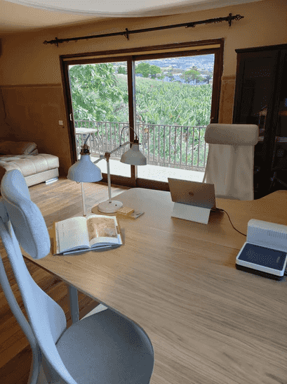 Coliving and Coworking by the Surf