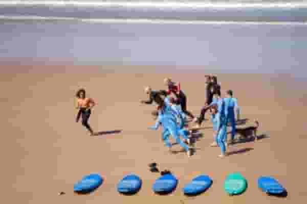 surf practice in costa caparica