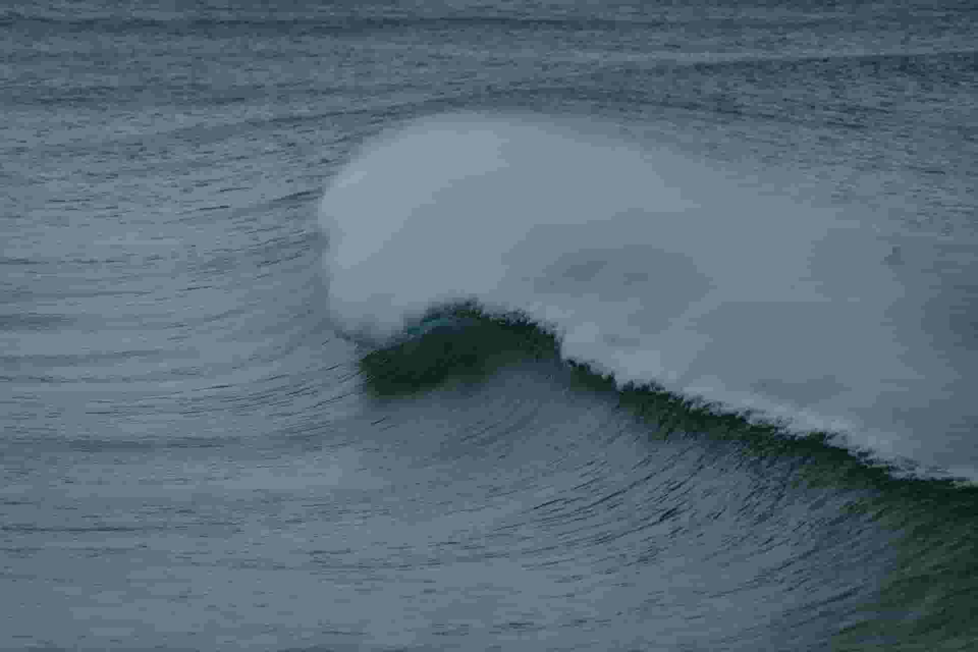 wave in São Miguel