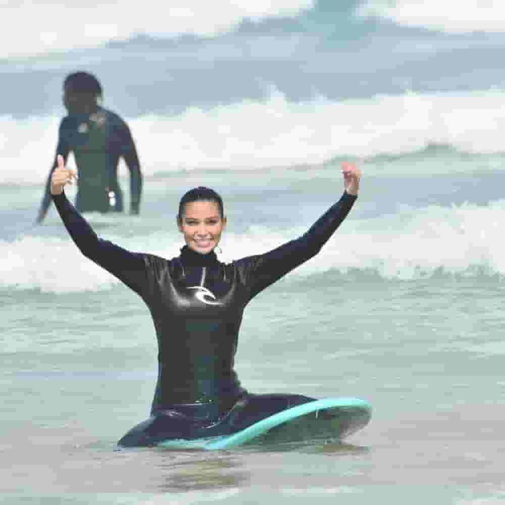 digtal nomad surfer