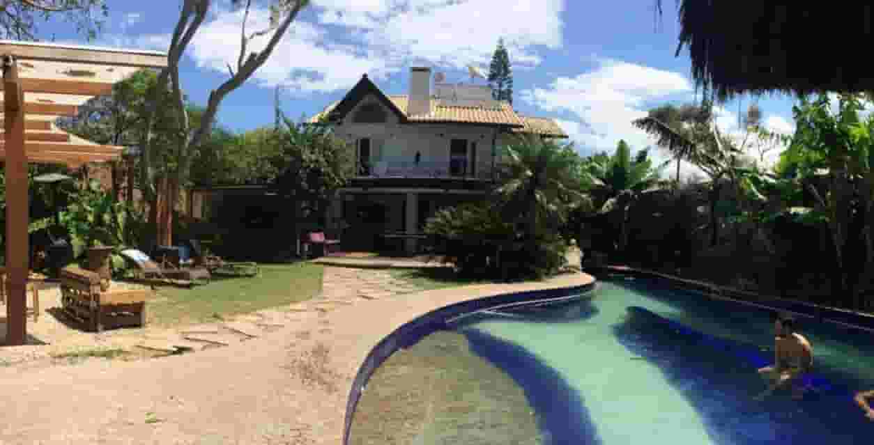 coliving in a pool