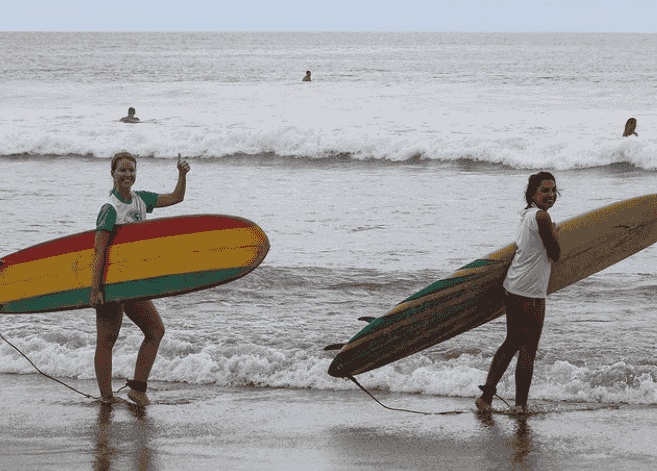 surf girls