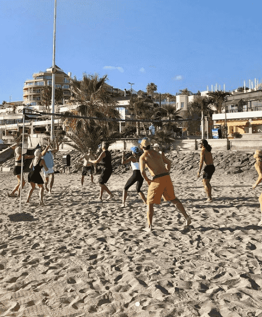 beach volleyball