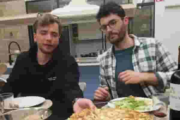 coliving lunch time
