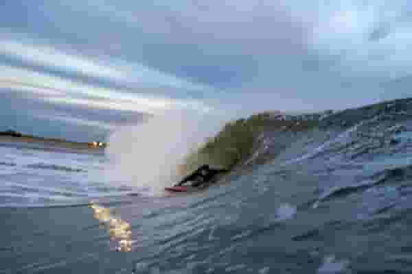 barelling wave