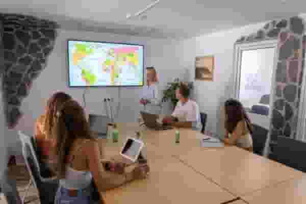 digital nomad office space