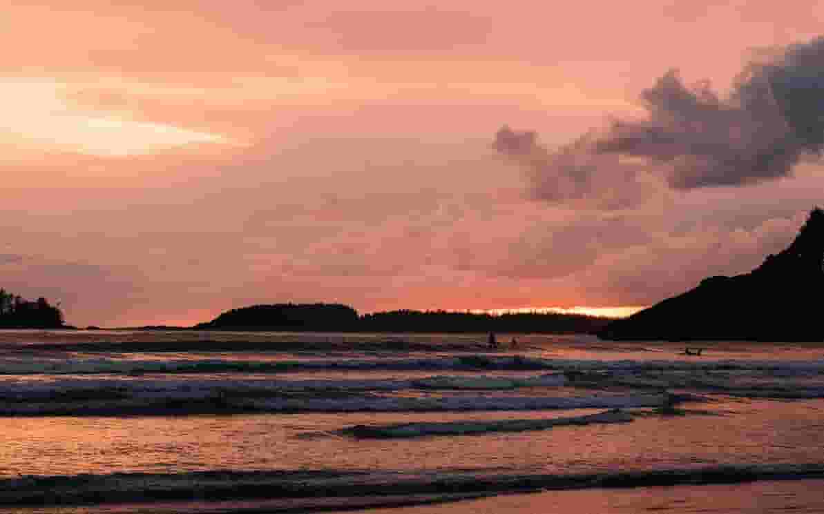 waves at tofinho