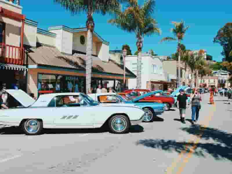 walking in santa cruz