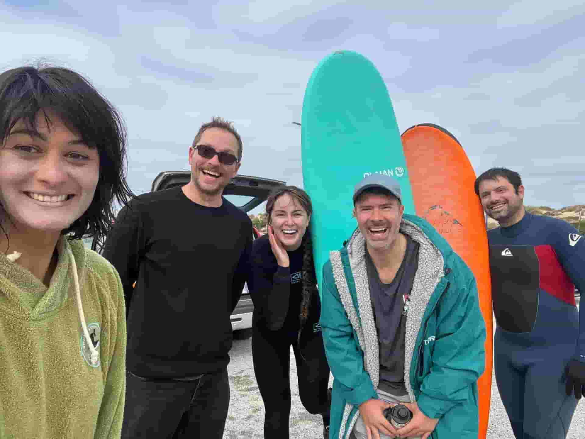 digital nomad surfers