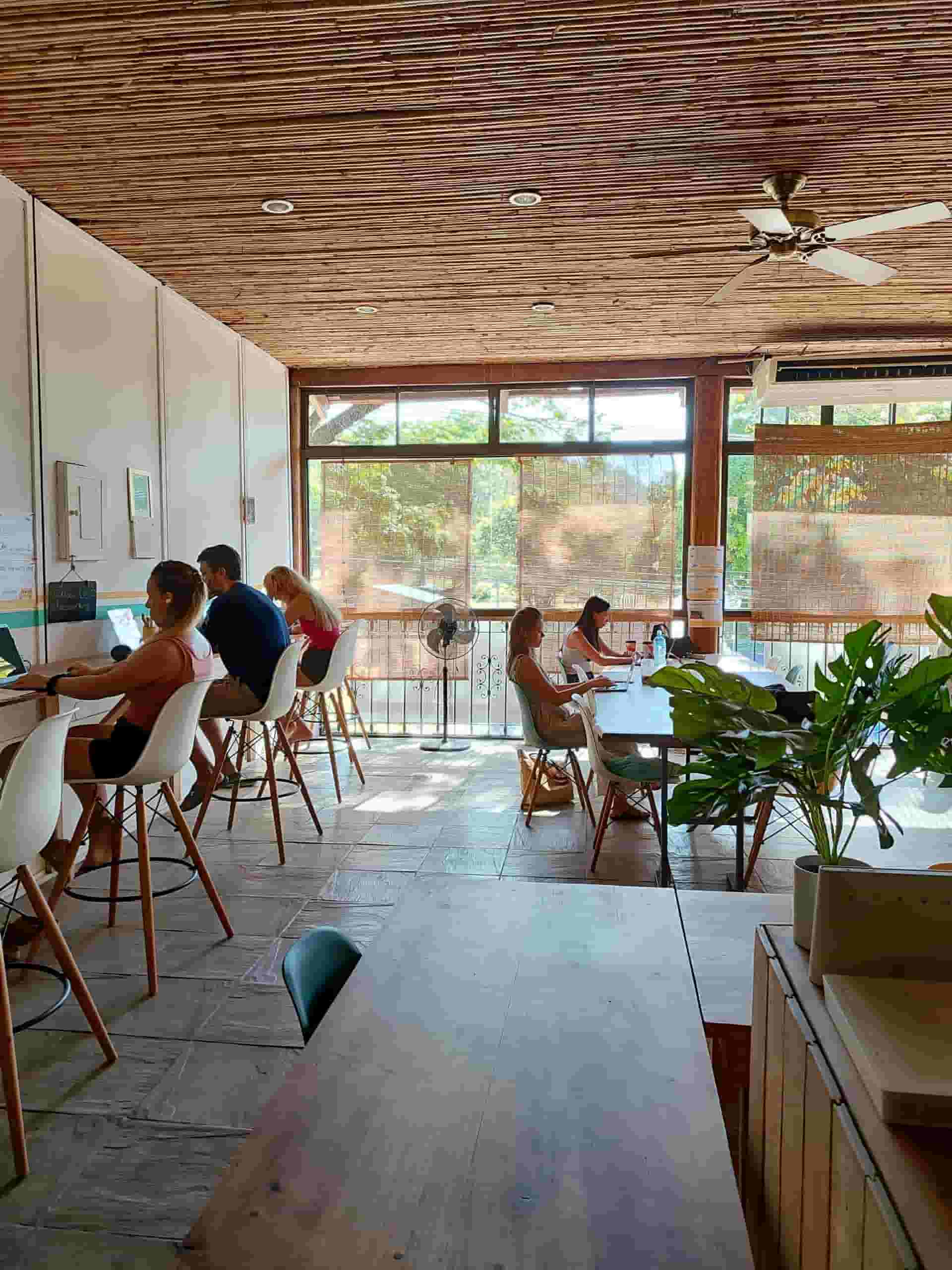 Coliving and Coworking by the Surf