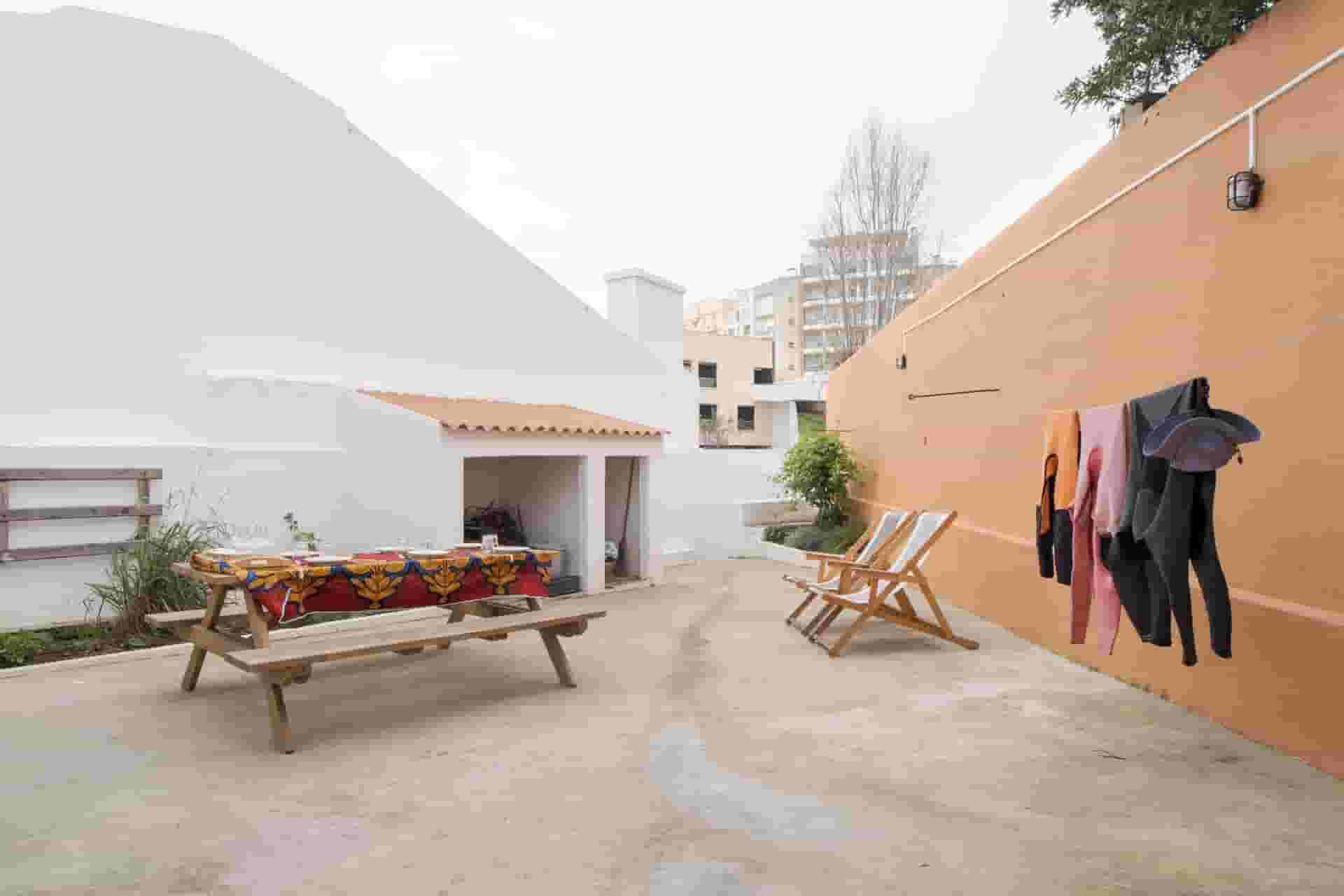 Coliving and Coworking by the Surf