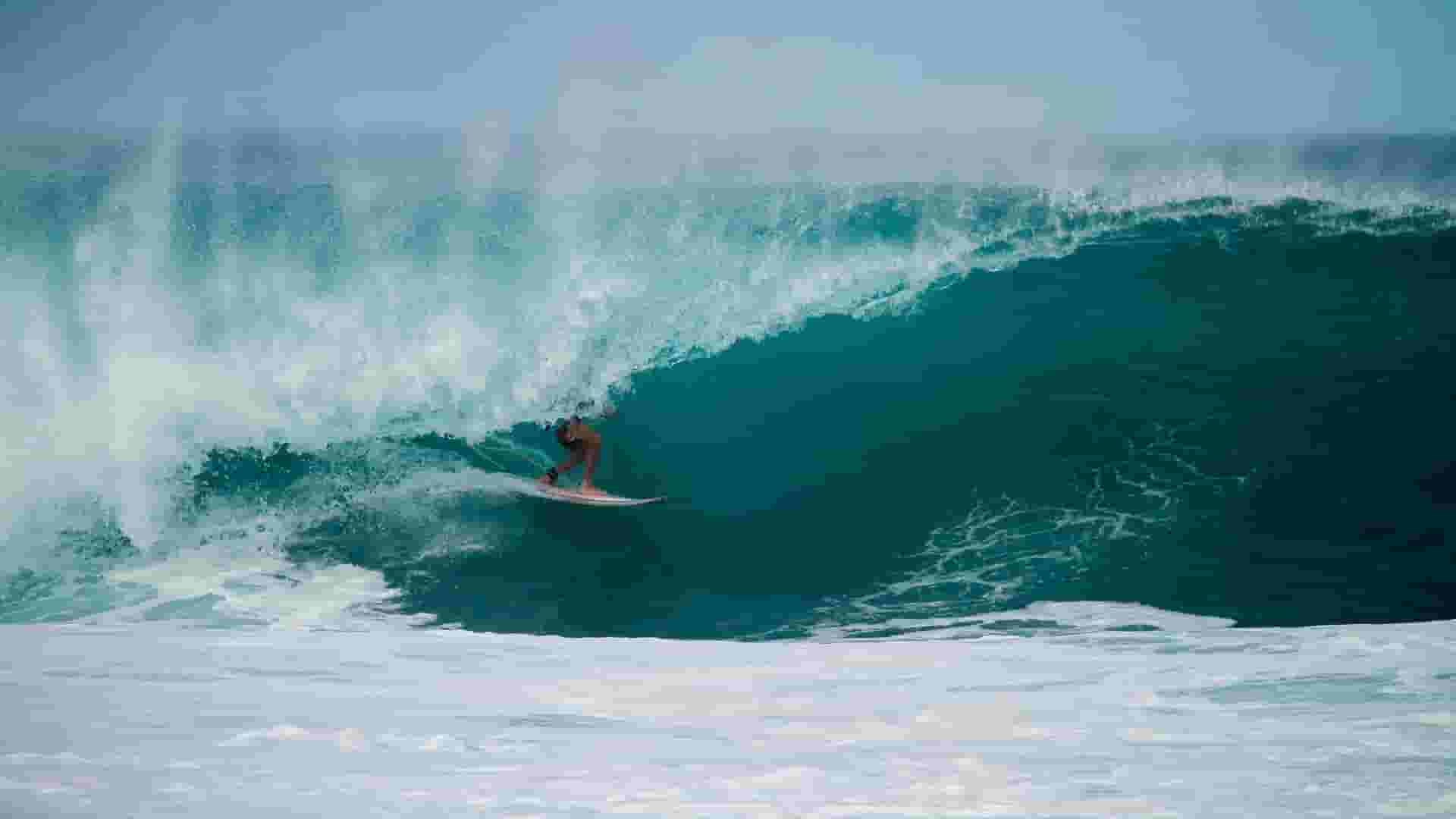 barreling wave