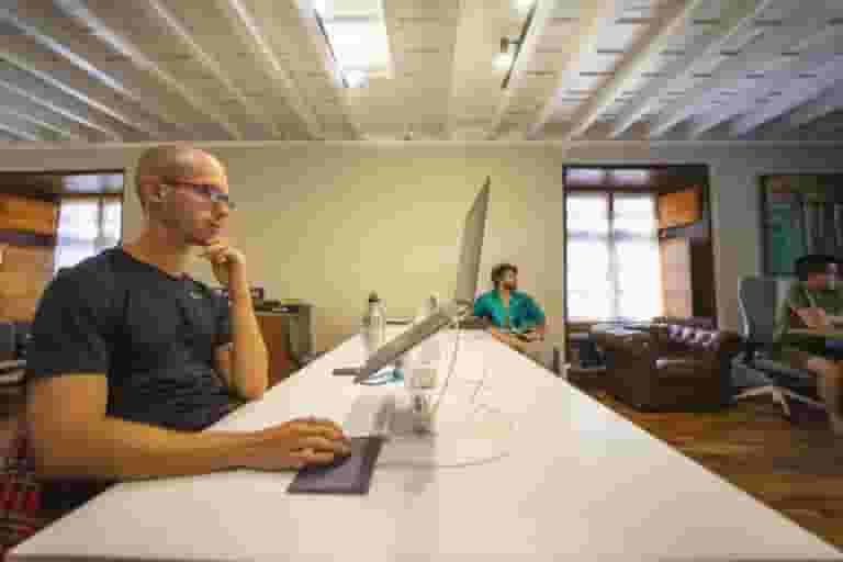 digital nomad infront of the computer