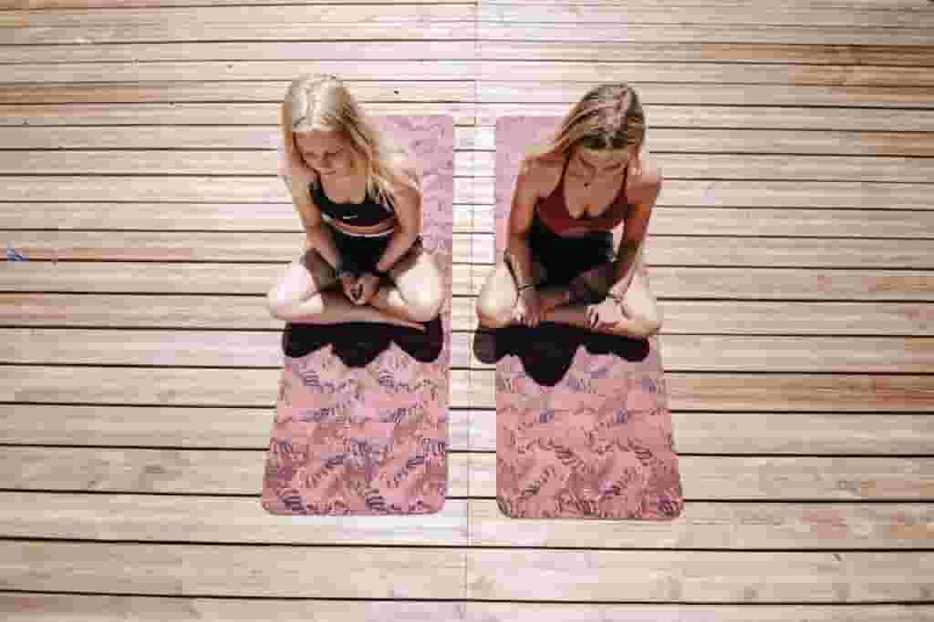 yoga community vibe