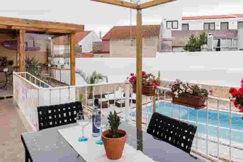 coliving with a pool