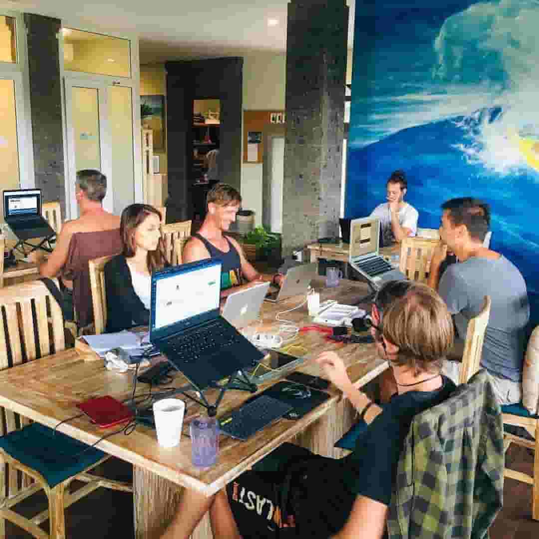 Coliving and Coworking by the Surf