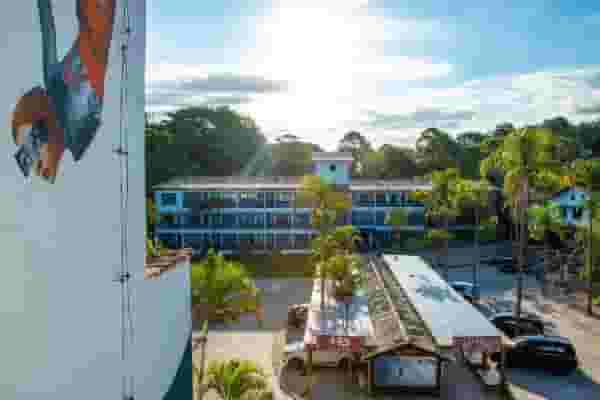 Coliving and Coworking by the Surf