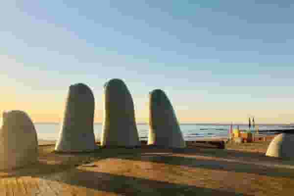 Coliving and Coworking by the Surf