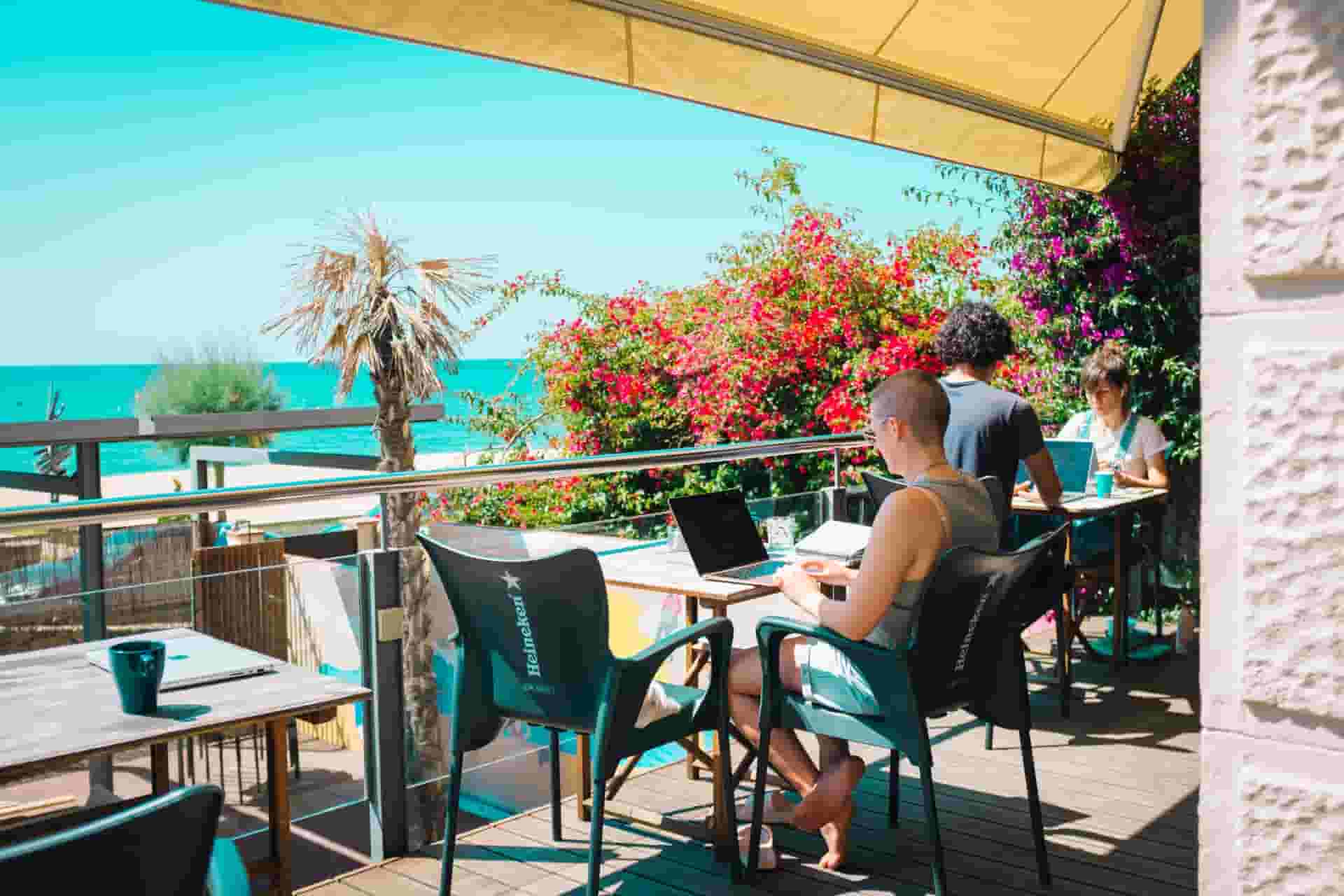 Coliving and Coworking by the Surf