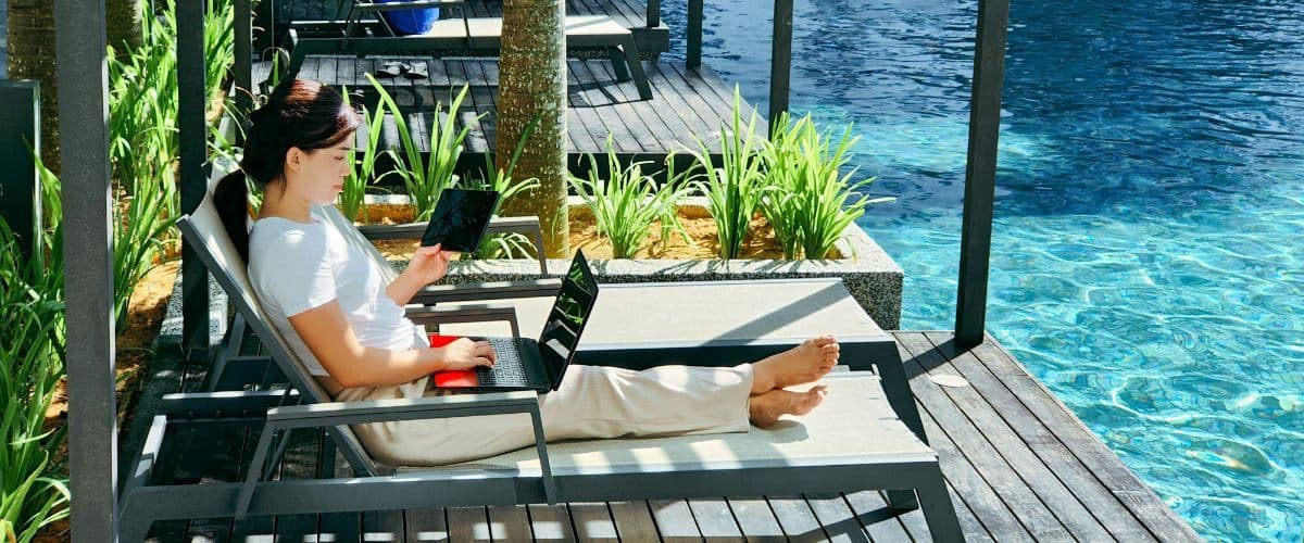 Jetsetter’s Desk: 3 Considerations for Working Remotely From Another Country - Cover