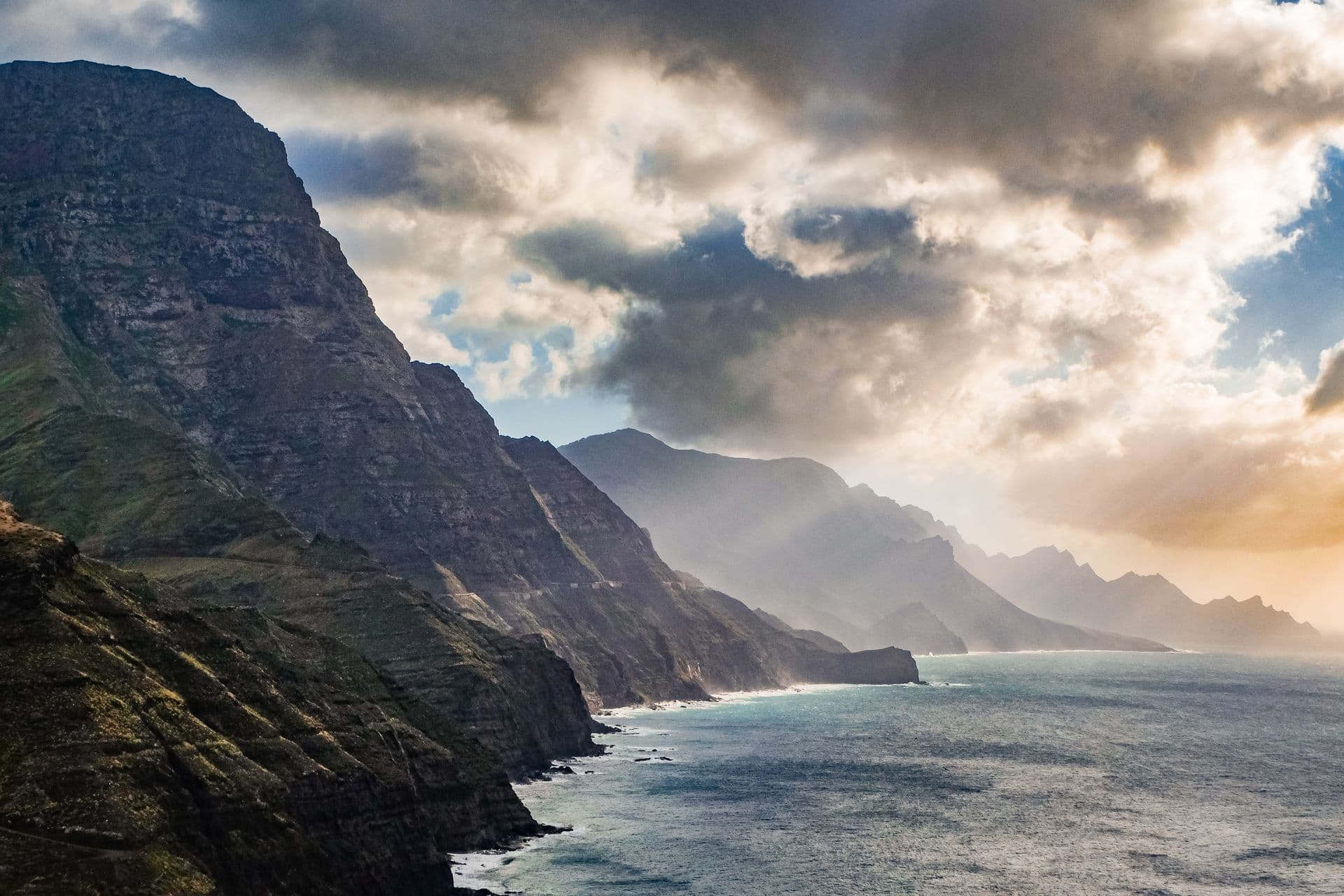 Coworking & Coliving by the surf in Agaete, Gran Canaria at Repeople - El Cabo coliving