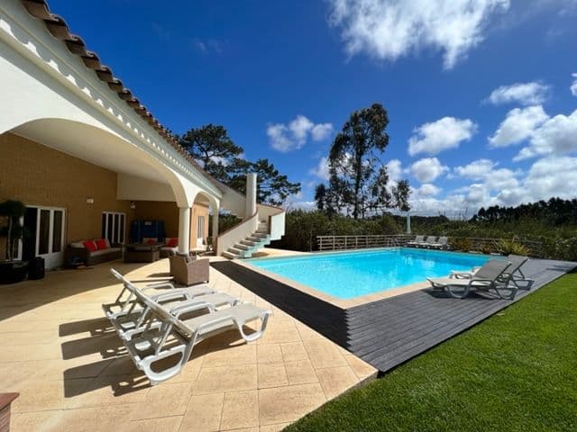 Foz do Arelho Team Retreats - Cover Image