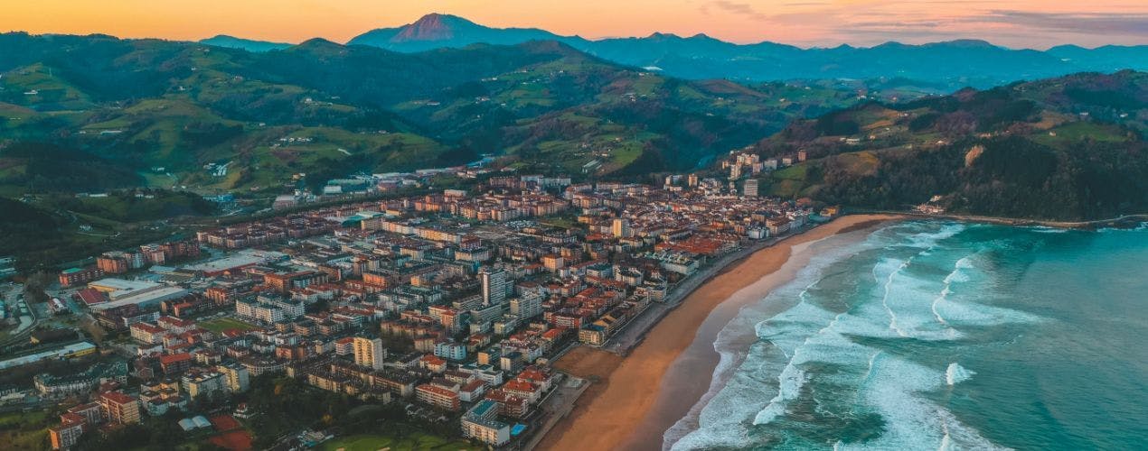 Coworking, Coliving and Surfing in Zarautz (Spain)