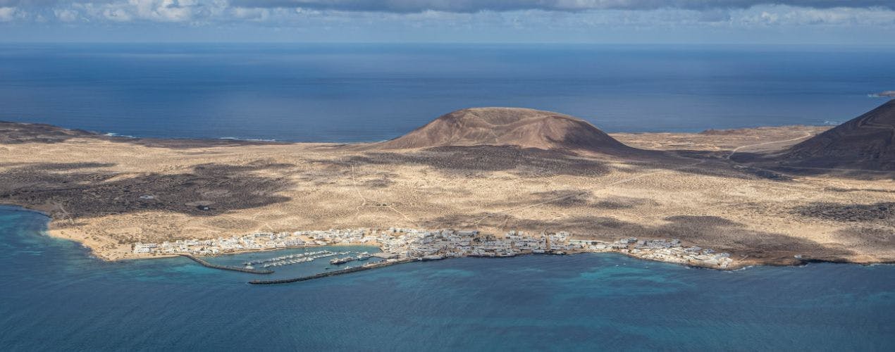 Coworking, Coliving and Surfing in La Graciosa (Spain)