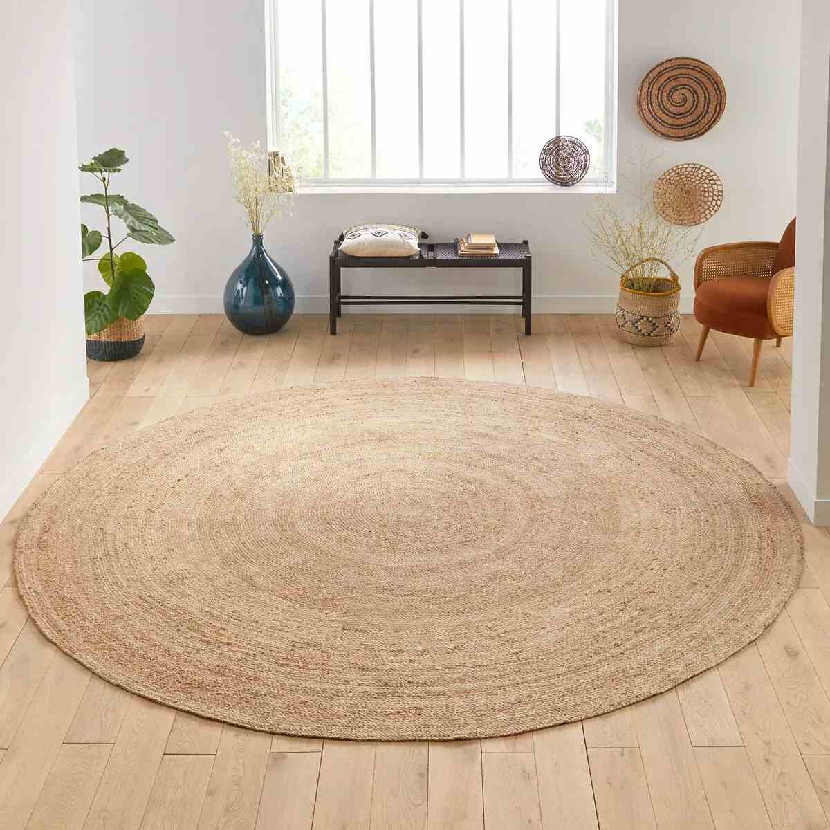 Round brown rug